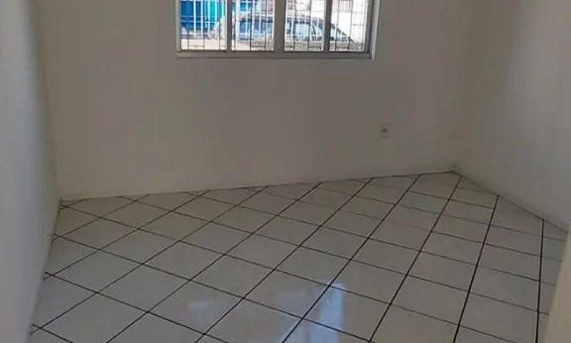 Casa Com 3 Dormitóri...