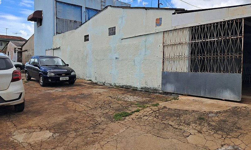 Vendo Casa Na Ceilân...