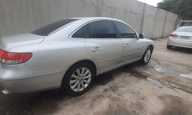 Hyundai Azera Gls 3....