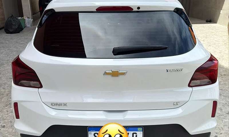 Chevrolet Onix Hatch...