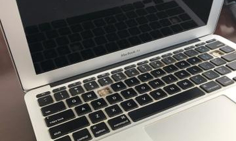 Mac Book Air...