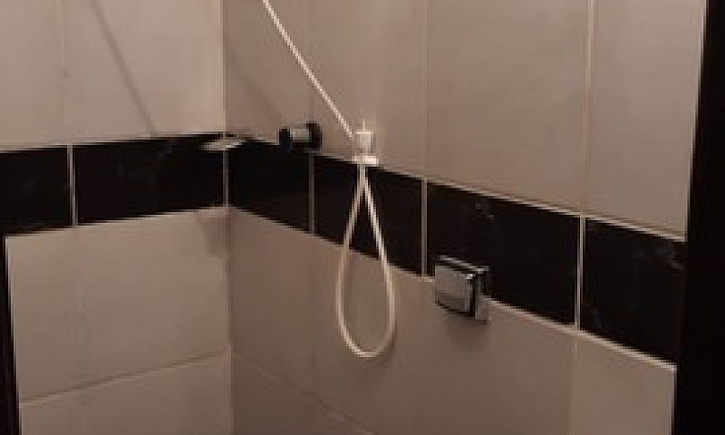 Alugo Kitinete 1 Qua...