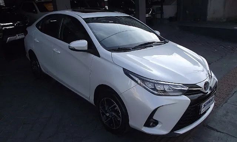 Toyota Yaris Sedan X...