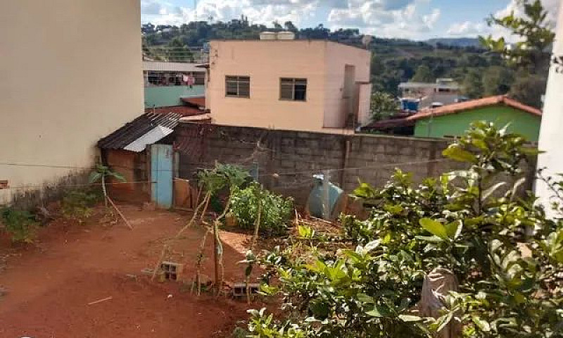 Casa Com Excelente L...