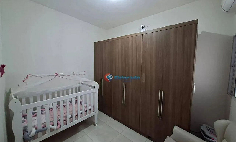 Casa Com 2 Quartos À...