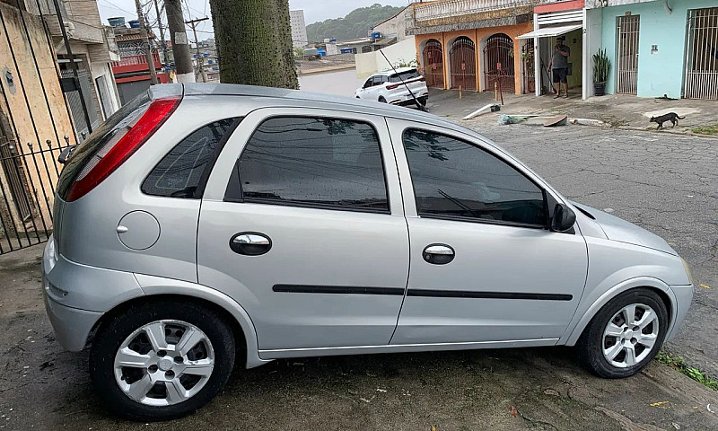 Chevrolet Corsa Hatc...