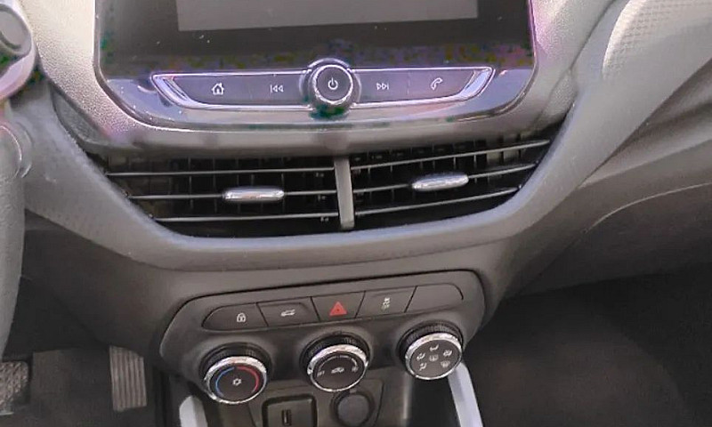 Chevrolet Onix Plus ...