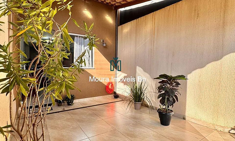 Casa Com Entrada Ind...