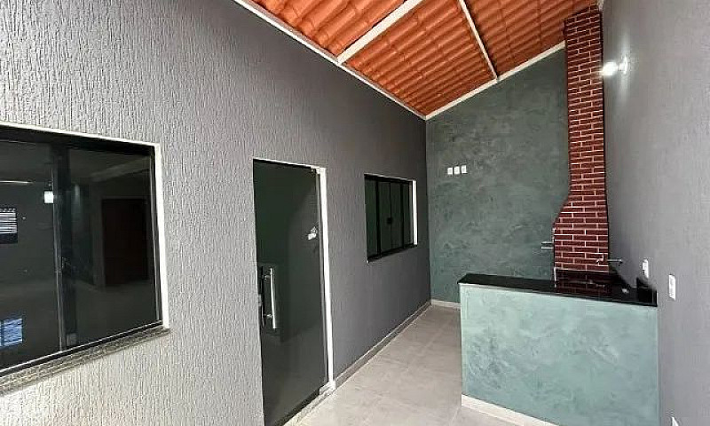 Casa Com 3 Quartos E...