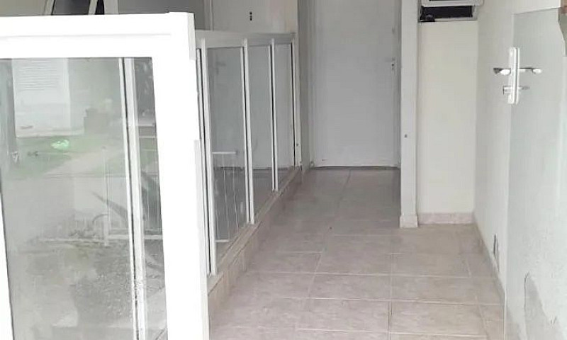 Vendo Casa 3 Quartos...