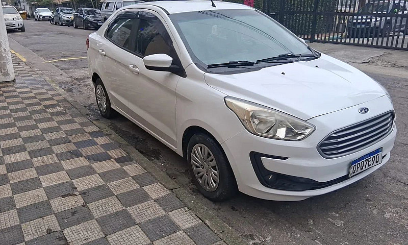 Ford Ka+ Sedan 1.0 T...