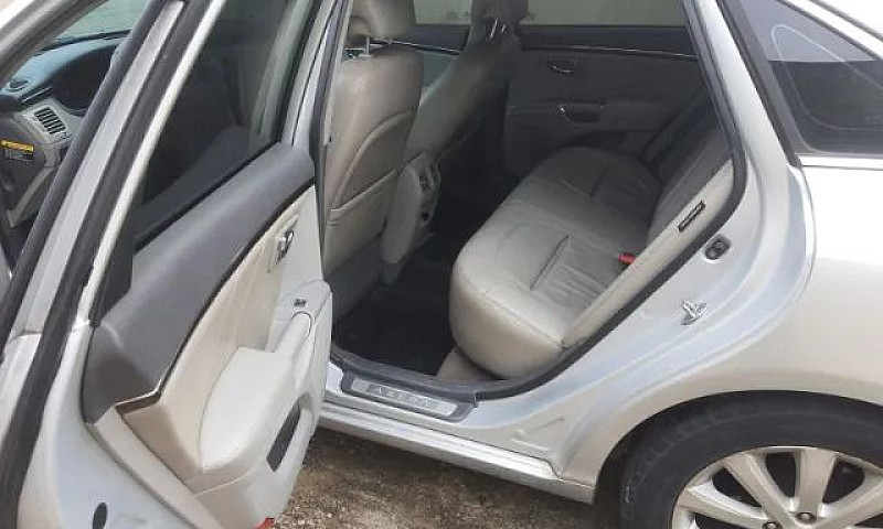 Hyundai Azera Gls 3....