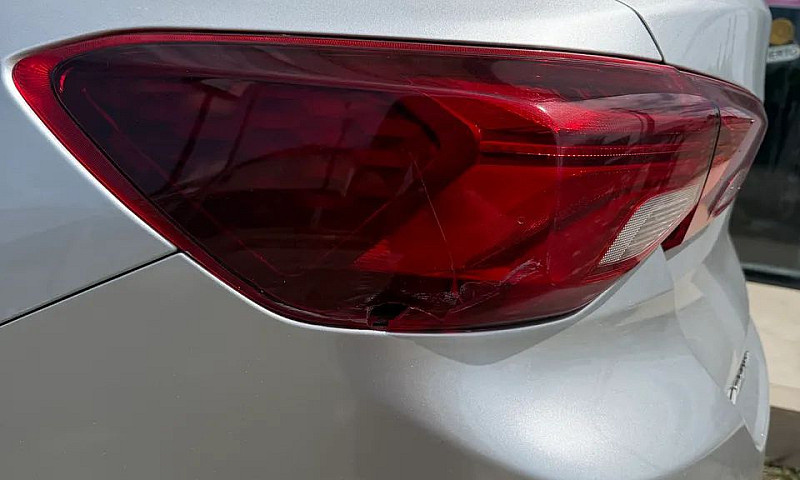 Chevrolet Onix Plus ...