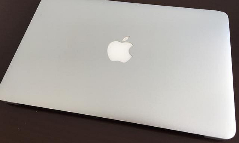 Mac Book Air...