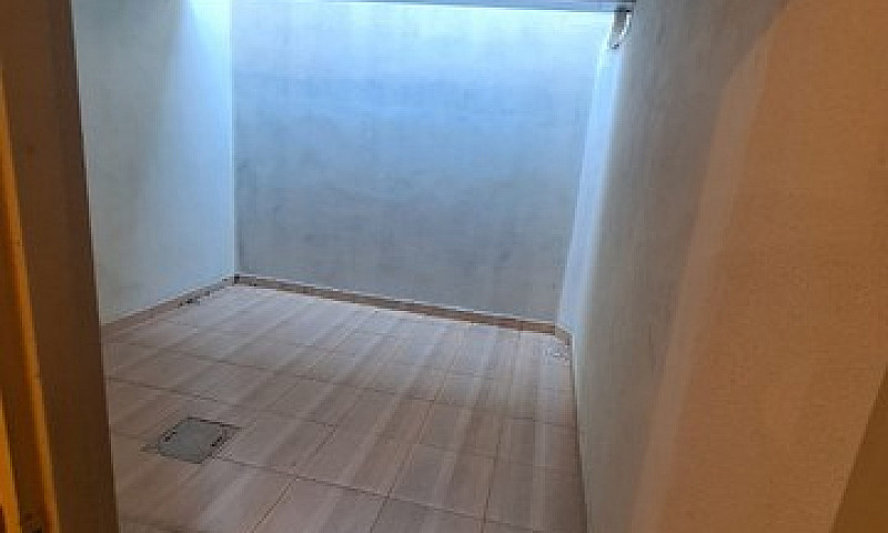 Aluga-Se Duplex Em C...
