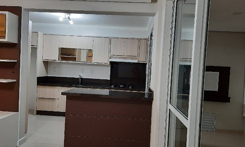 Apartamento, Estreit...