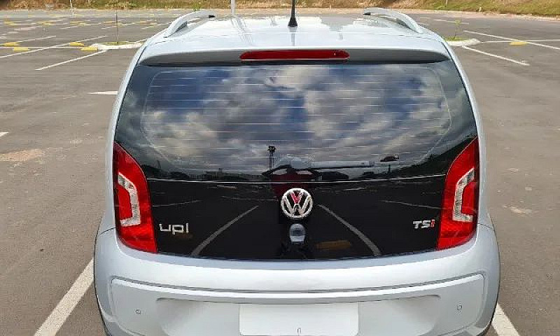 Cross Up 1.0 Tsi 201...