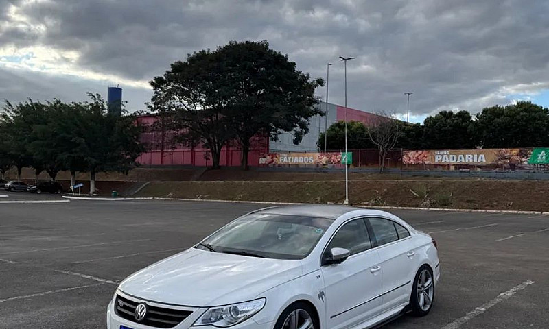 Volkswagen Passat Cc...