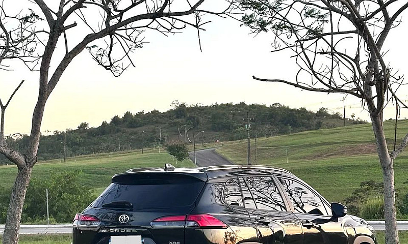 Toyota Corolla Cross...