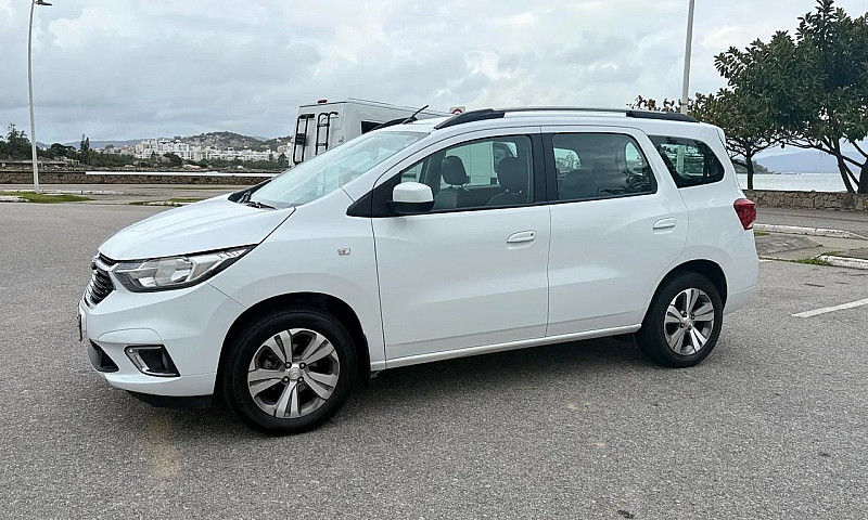Chevrolet Spin Premi...