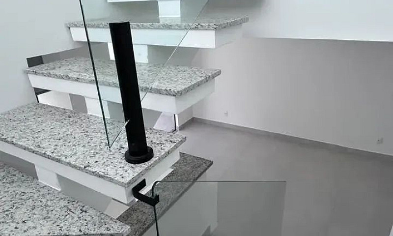 Linda Casa Próxima A...
