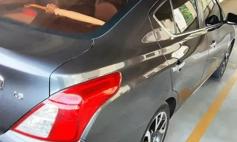 Nissan Versa Unique ...