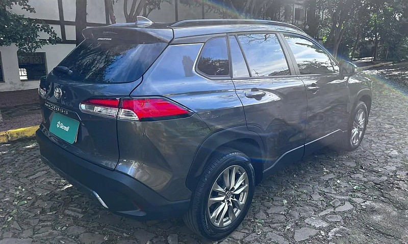 Toyota Corolla Cross...