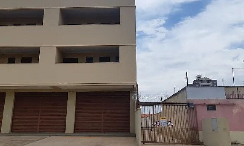 Cond Espanha, Jardim...