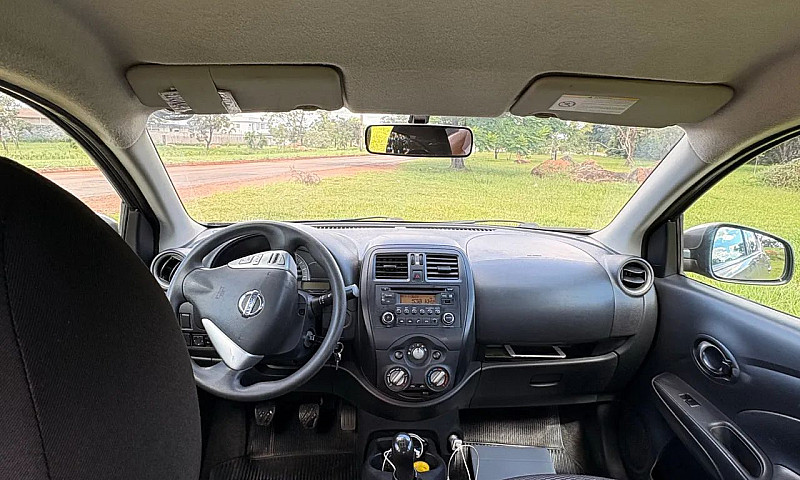 Nissan Versa 1.0 12V...