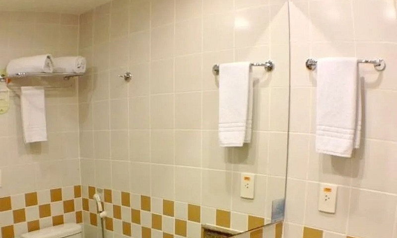 Comfort Ibirapuera, ...