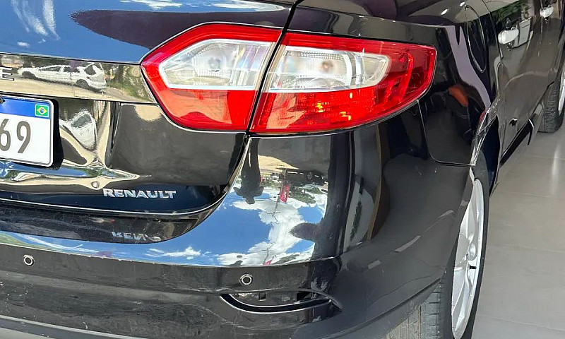Renault Fluence Sed....
