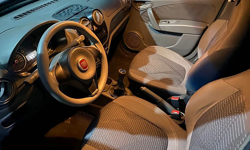 Fiat Palio Attractiv...