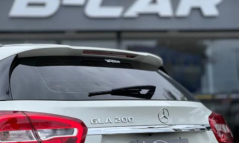 Mercedes Benz Gla 20...