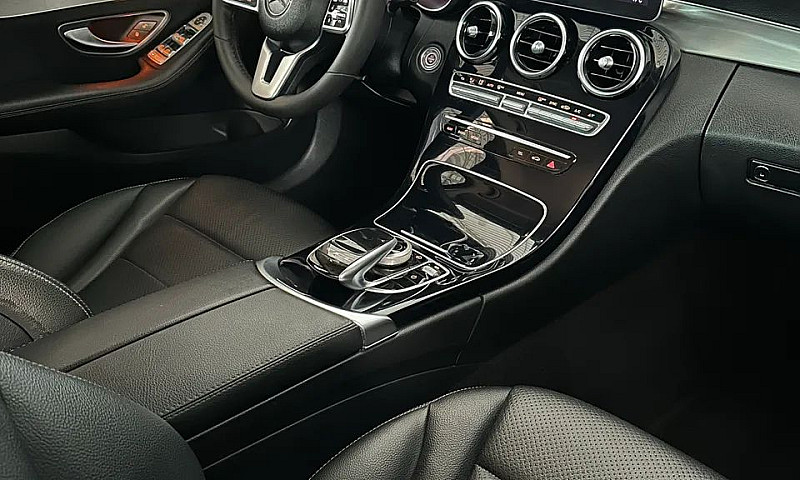 Mercedes-Benz C-180 ...