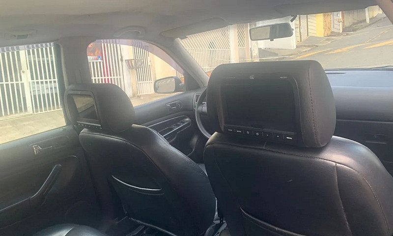 Volkswagen Golf 1.6 ...
