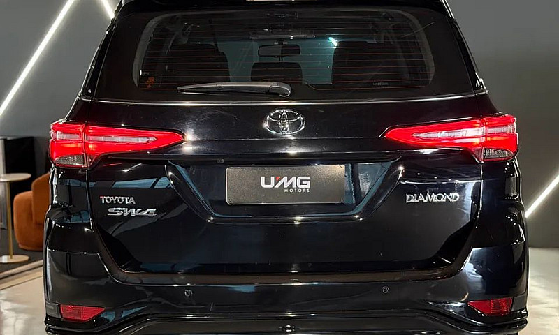 Toyota Hilux Sw4 Srx...