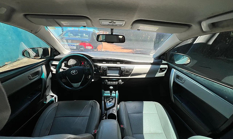 Toyota Corolla Xei 2...