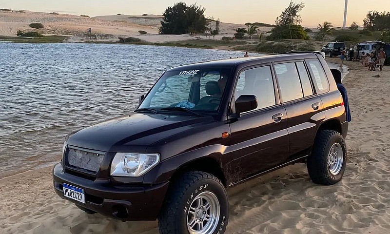 Mitsubishi Pajero Tr...