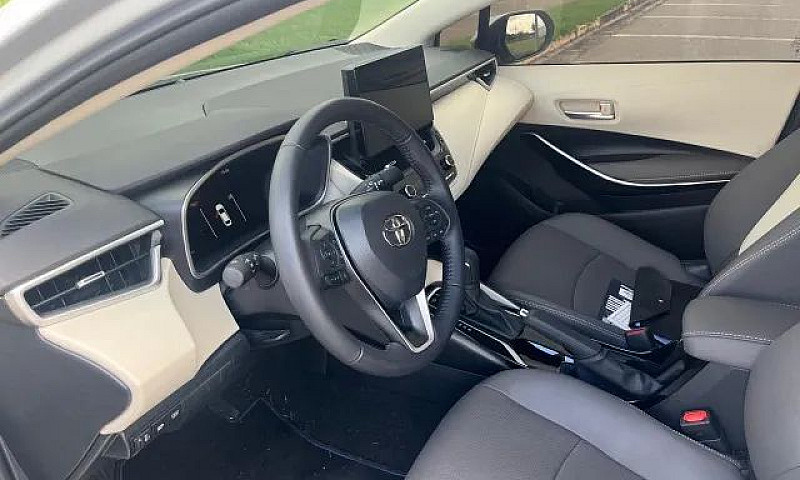 Toyota Corolla Altis...