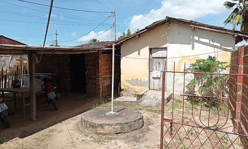 Vendo Duas Casas ...