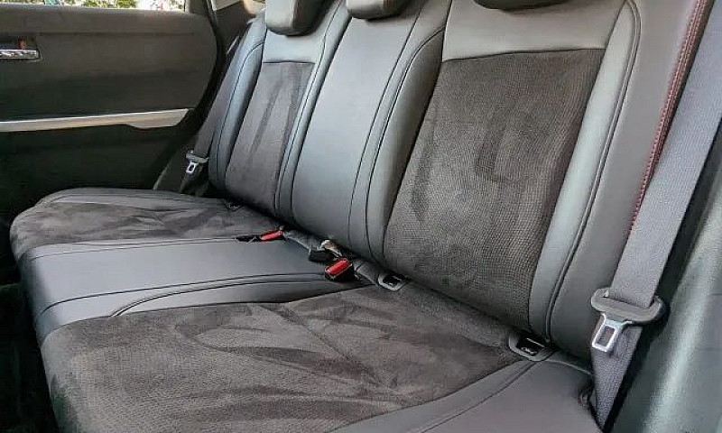 Suzuki Vitara 2018 4...