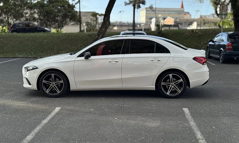 Mercedes-Benz A-200 ...