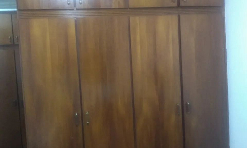 Aluga-Se Quarto Suit...