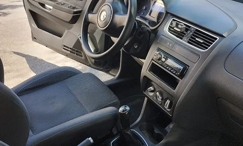 Volkswagen Fox 1.6 M...
