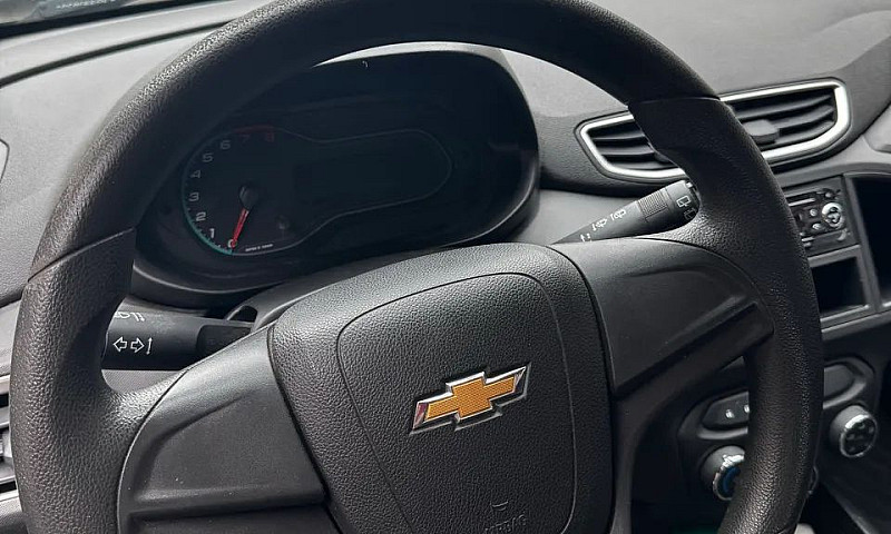 Chevrolet Onix Hatch...