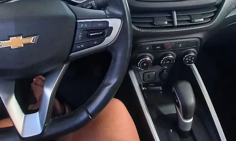 Chevrolet Onix Plus ...