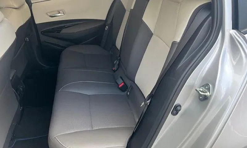 Toyota Corolla Altis...
