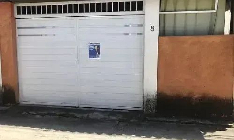 Casa Com 2 Quartos E...