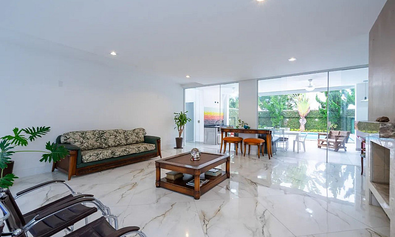 Casa Para Venda Em M...