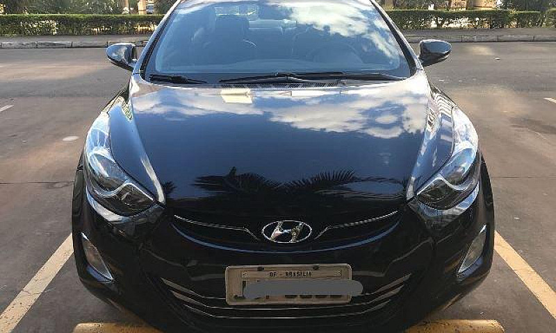 Hyundai Elantra 2013...